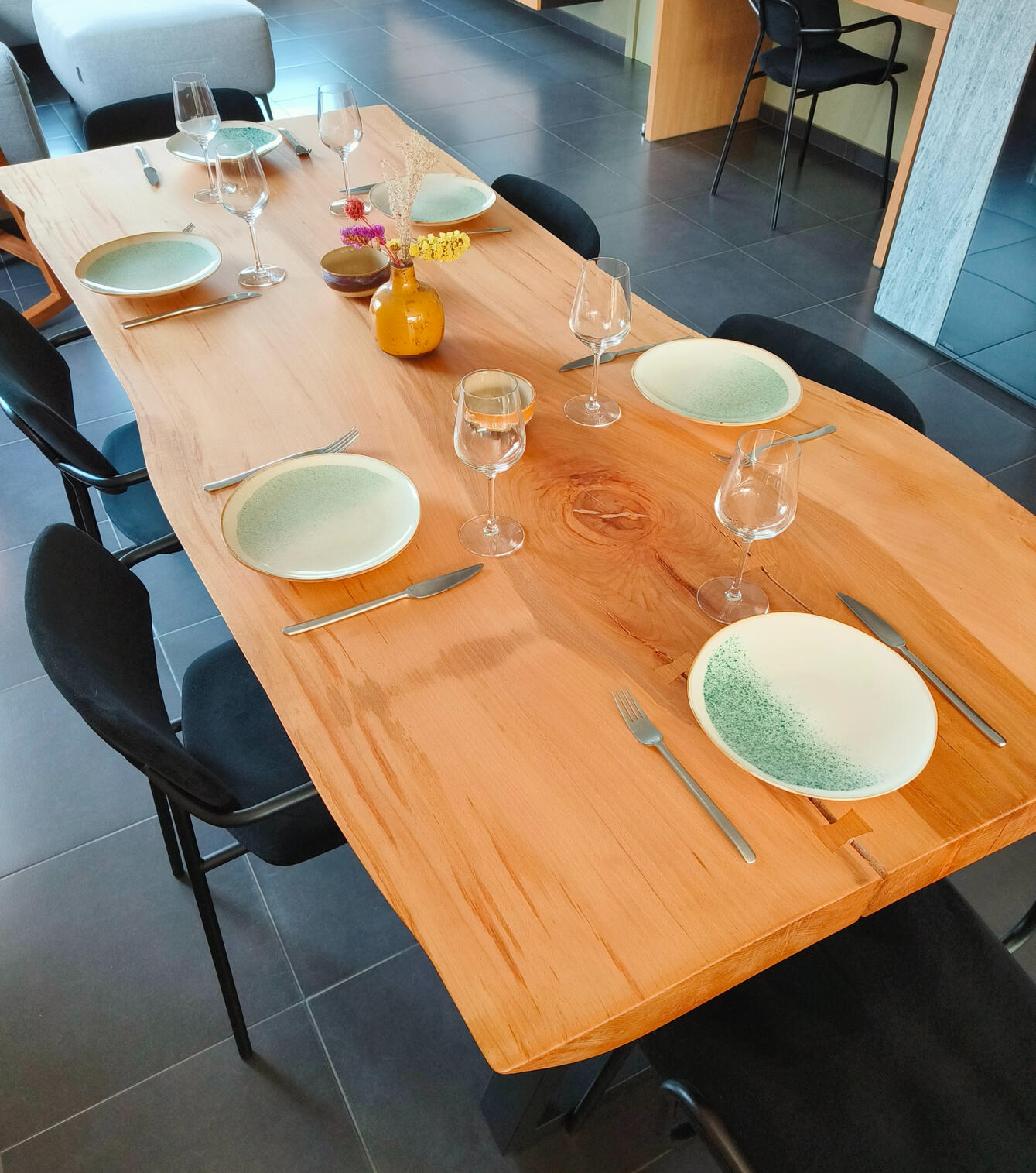 Beuken boomstamtafel, live edge tafel Beuken boomstamtafel, live edge tafel