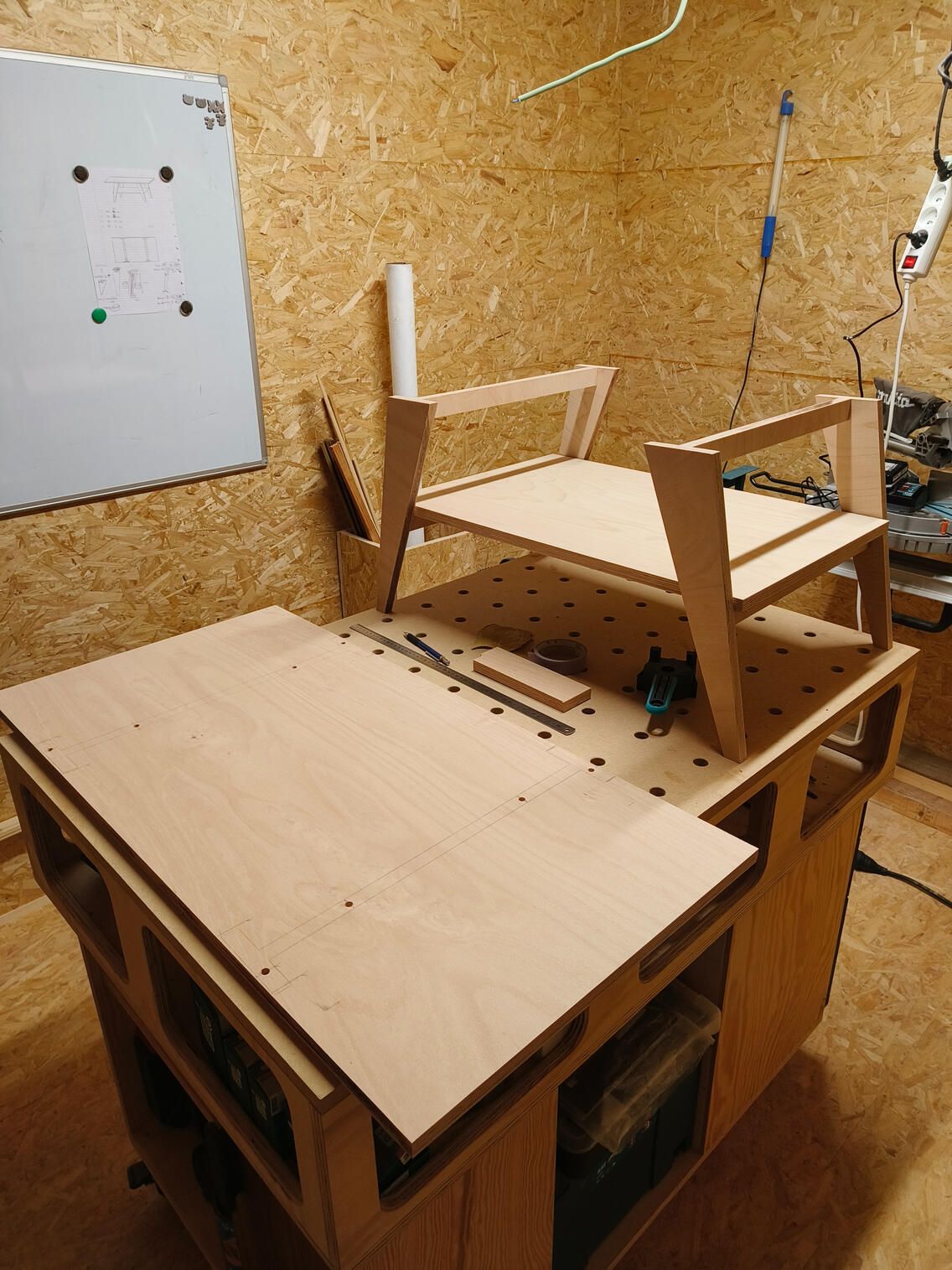 Houten salontafel monteren Houten salontafel monteren