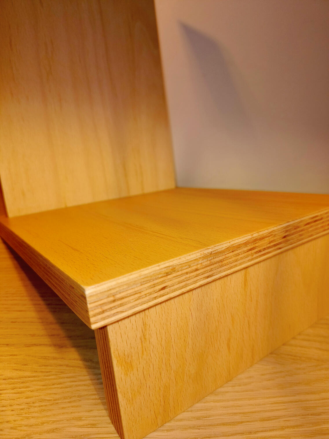 Houten boekensteun Houten boekensteun