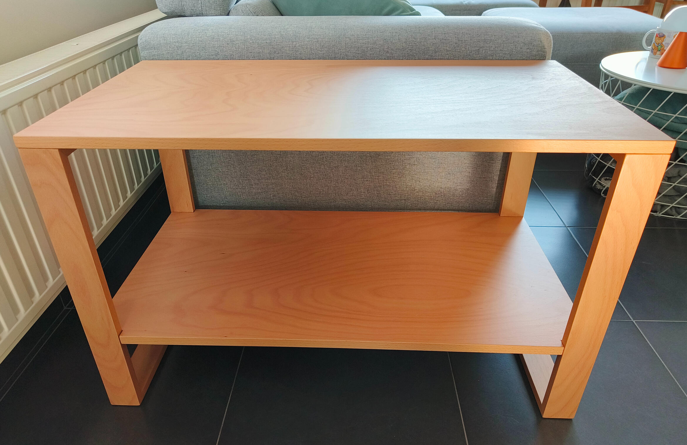 Houten bijzettafel Houten bijzettafel