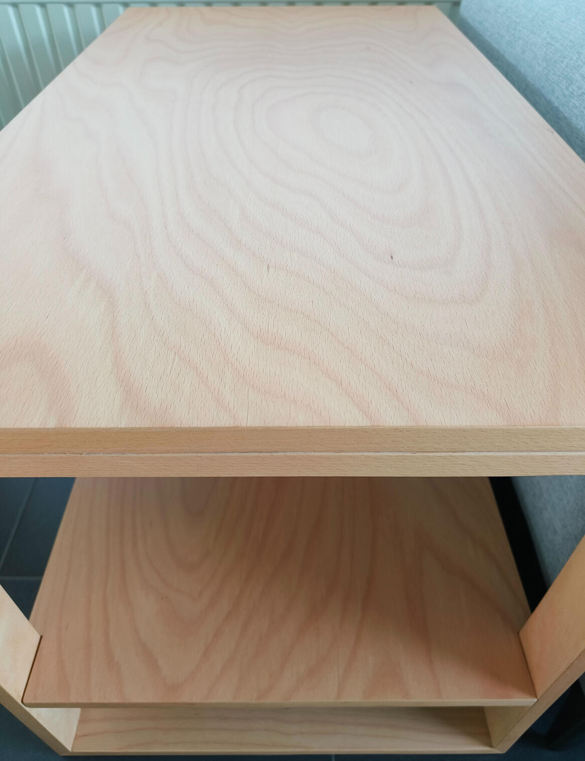 Houten bijzettafel Houten bijzettafel