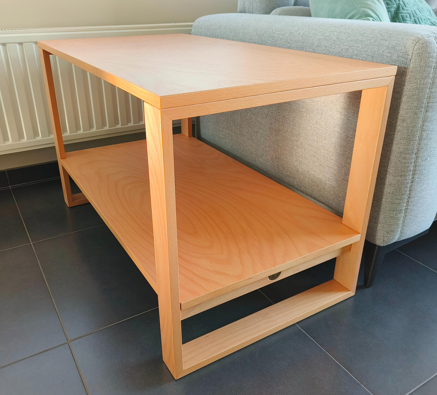 Houten bijzettafel Houten bijzettafel