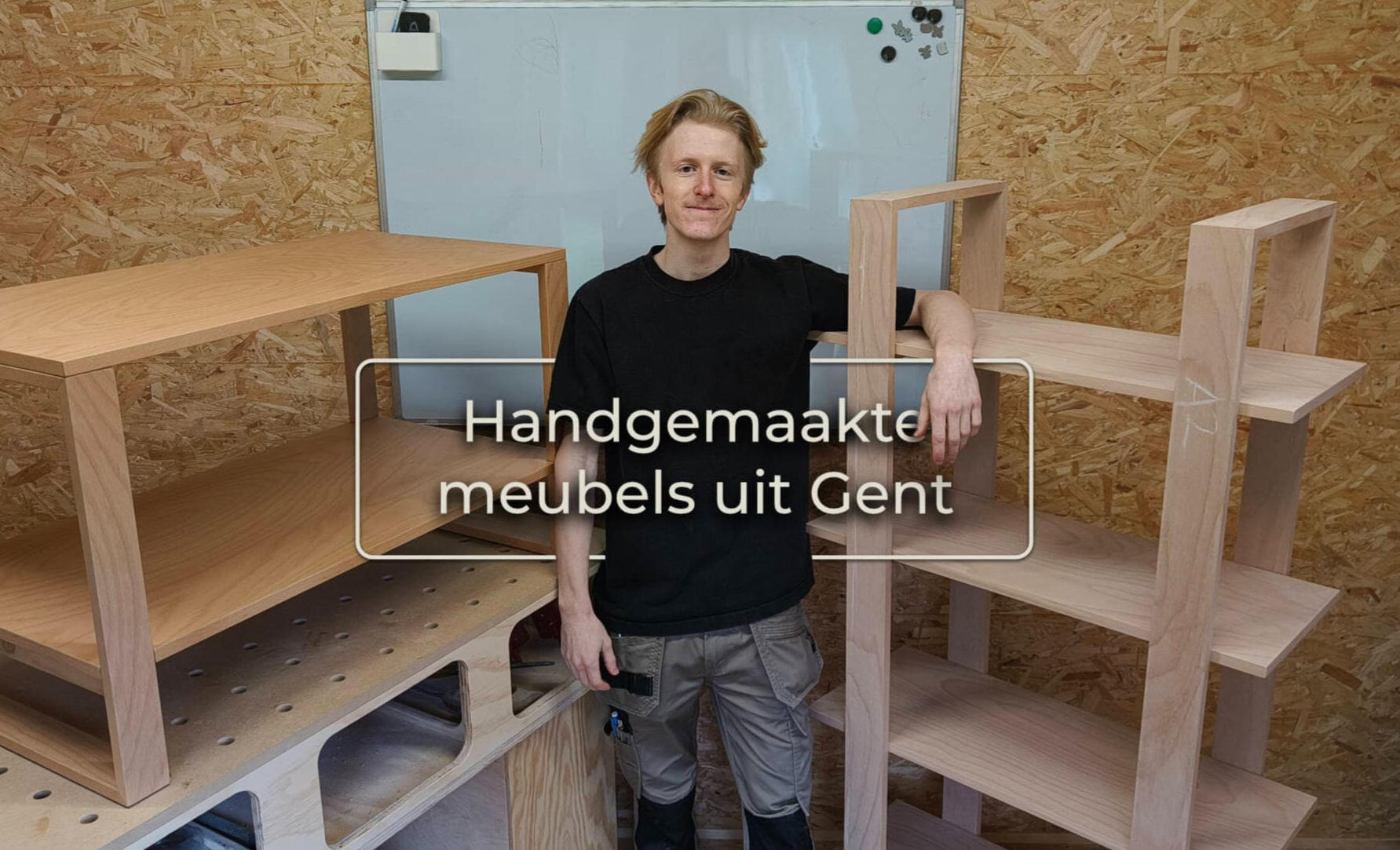 Profielfoto - voorfoto Ik, Pieter Lemmens, die in mijn atelier sta voor twee meubelstukken die ik gemaakt heb. Namelijk een bijzettafel en open kast.